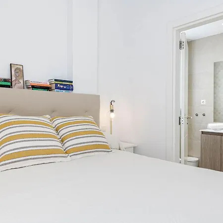 Zambrano In By Solaga Homes דירה *